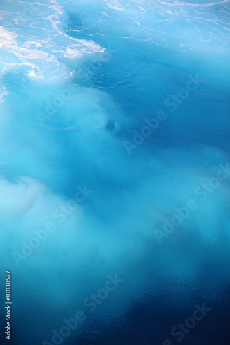 Meer Meerwasser mit verschiedenen Wasserfarben