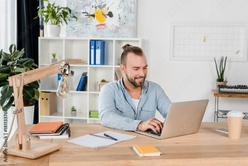 businessman working with laptop businessman working with laptop