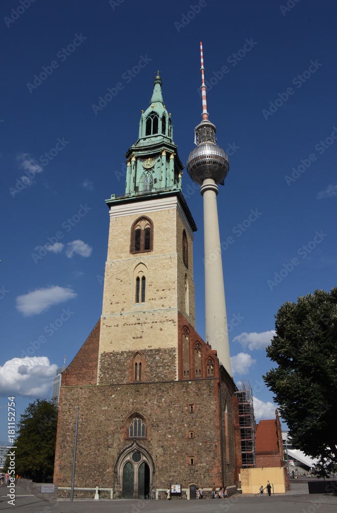 Berlin, Marienkirche mit Fernsehturm