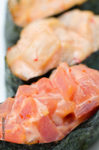 spicy tuna sushi, macro