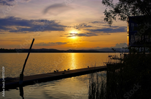 Lago di Varese Sonnenuntergang in Norditalien - Lago di Varese sunset photo