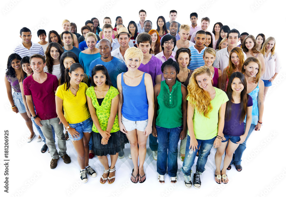 Obraz premium Large group of people of diverse ages and nationalities