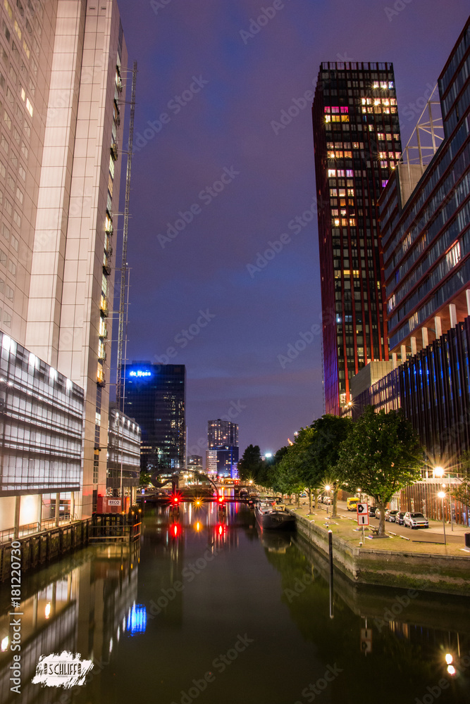 Obraz premium Rotterdam City Architecture