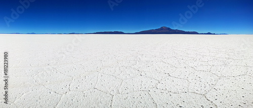 Bolivia, Salar de Uyuni photo