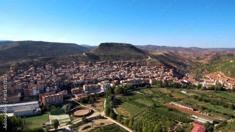Ademuz ( Valencia ) a vista de pajaro. Video aéreo