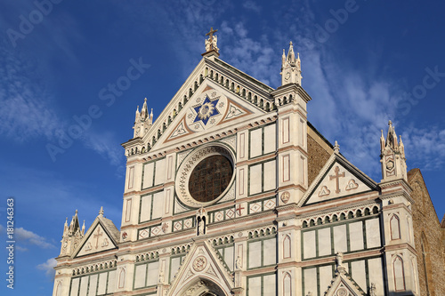 Basilica di Santa Croce church in Florence, Italy © Jan Kranendonk
