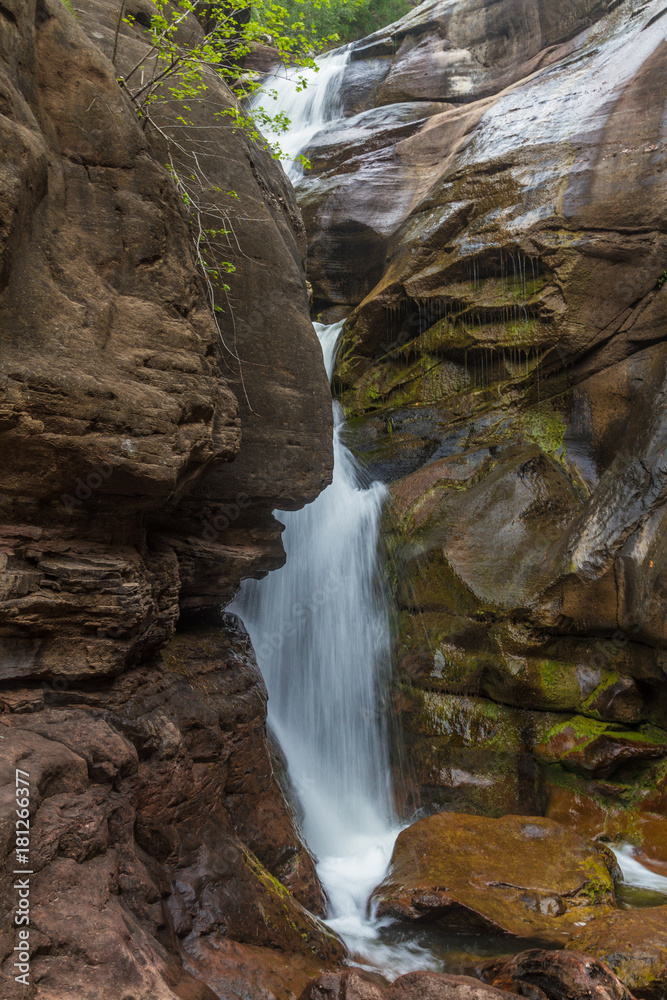 Obraz premium Hayes Creek Waterfall