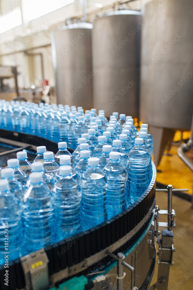 Bottling plant Water bottling line for processing and bottling pure