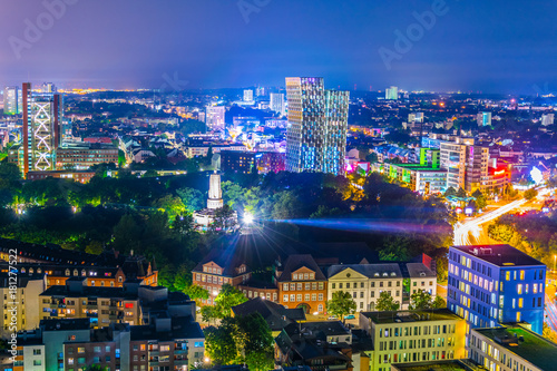 Fotografie Night view of Hamburg with the bismarck monument in Germany.