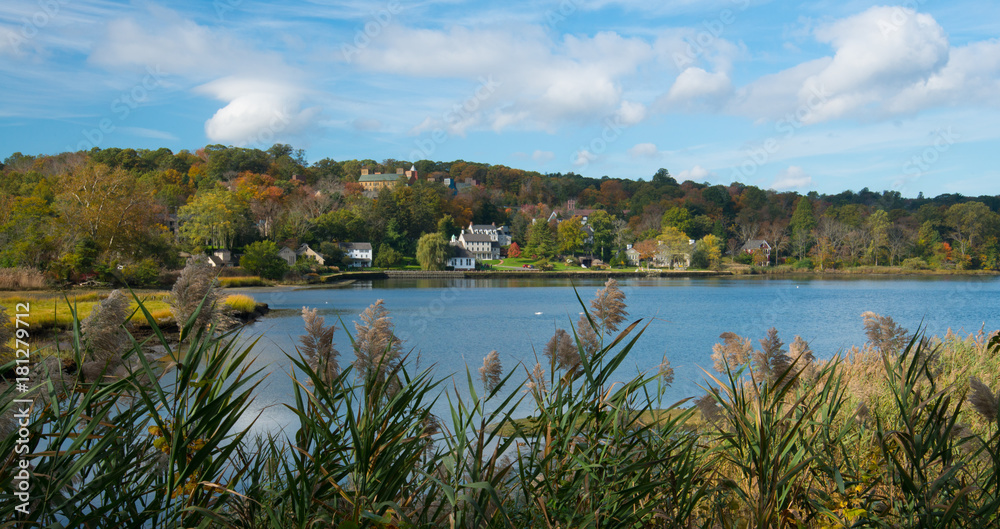 Fototapeta premium Fall in the Harbor