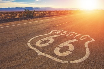 Aluminium schilderij Route 66 Californië Route 66 door Mojave  © Tomasz Zajda
