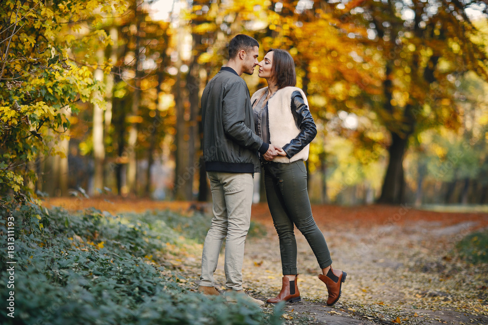 Fototapeta premium couple in the park