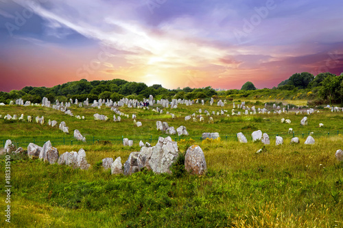 Carnac. Les alignements de Ménec, Morbihan, Bretagne photo