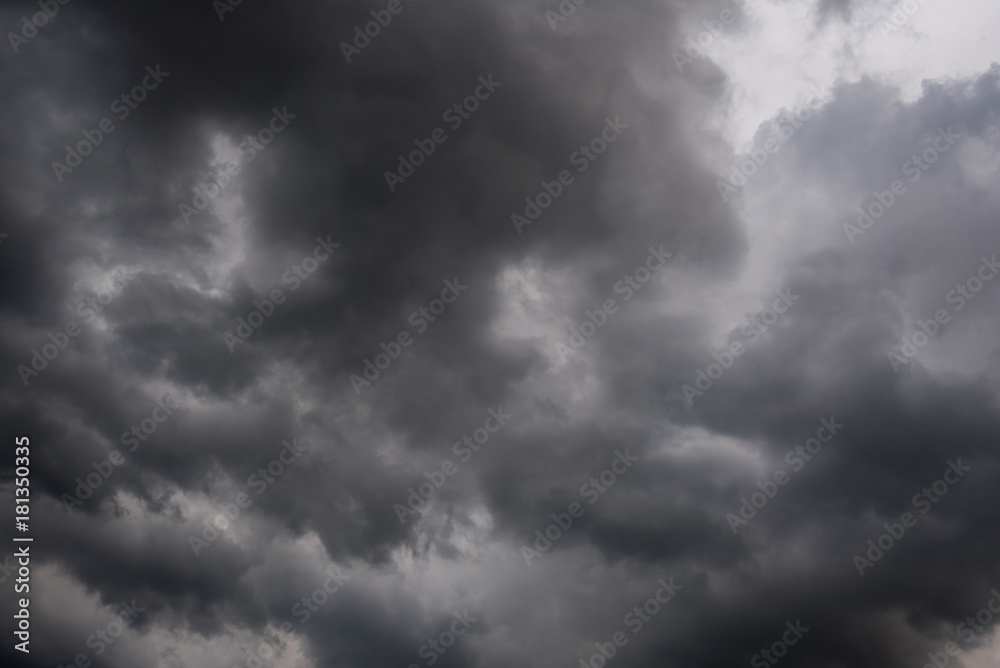 Obraz premium dark storm clouds with background,Dark clouds before a thunder-storm.