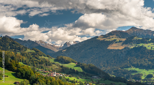 Fototapeta Naklejka Na Ścianę i Meble -  beautiful village of Seewis and surrounding landscape in the Swiss Alps near Klosters