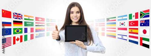 Photo international language school concept smiling woman with like thumb up showing d