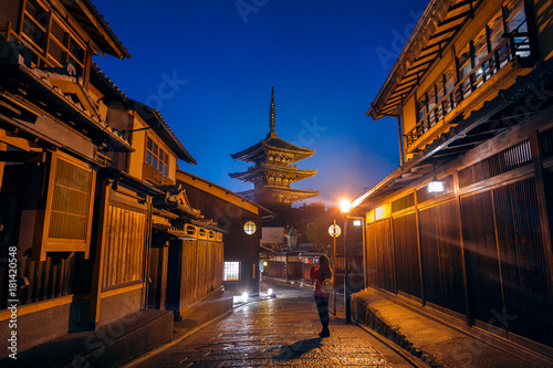 Asian woman take a photos at Yasaka Pagoda, Kyoto, Japan
