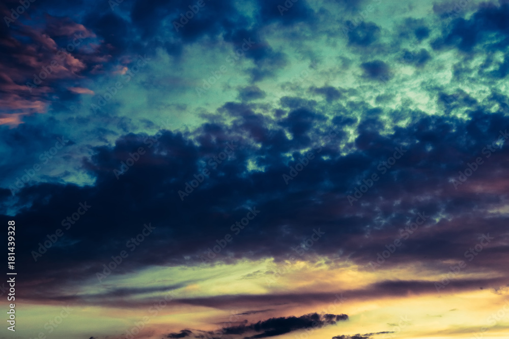 Obraz premium Red Sunset Clouds Retro