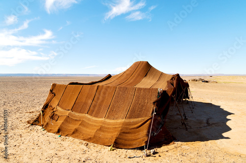 Wallpaper Mural tent in  the desert of morocco sahara and rock  stone    sky Torontodigital.ca