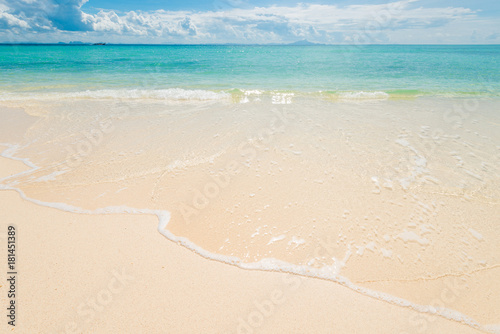 Fototapeta Naklejka Na Ścianę i Meble -  sea surf close-up, tropical island with fine sand