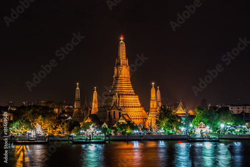 暁の寺・バンコク：ワットアルン・Wat Arun