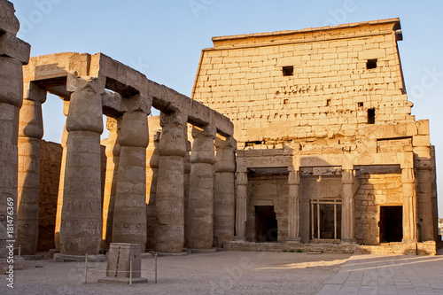 Luxor Temple, The ruins of the temple
