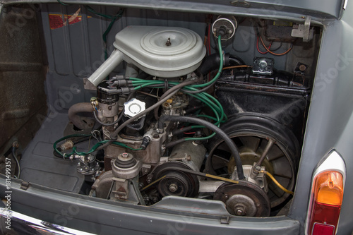 古い車のエンジンルーム　engine compartment of a old vehicle © norikko
