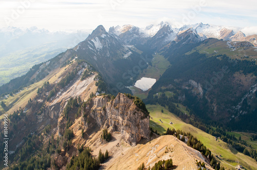 views on an alpine lake I s  mtisersee