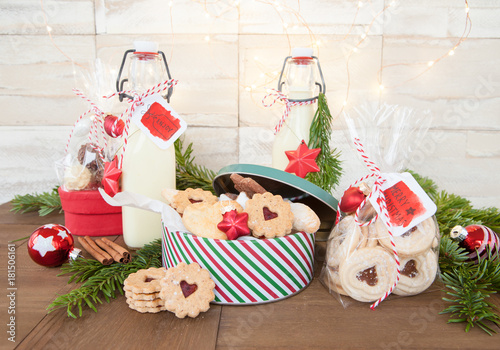 Hausgemachte Geschenke zu Weihnachten photo