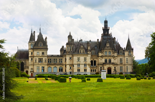 Castle of Valmirand in Montrejeau photo