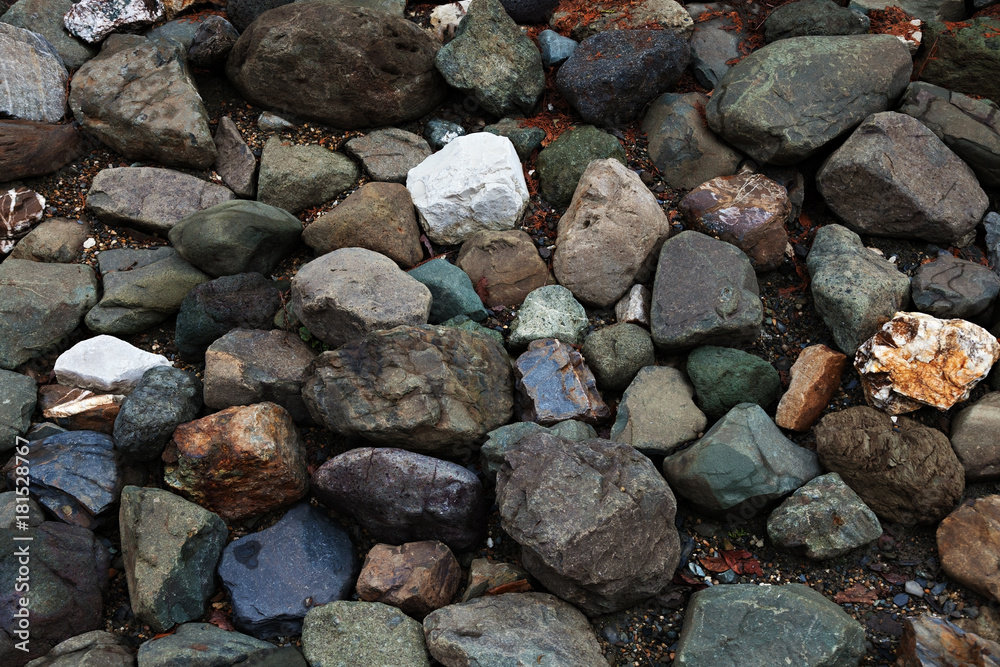 wet large stones of different colors, close-up wet large stones of different colors, close-up