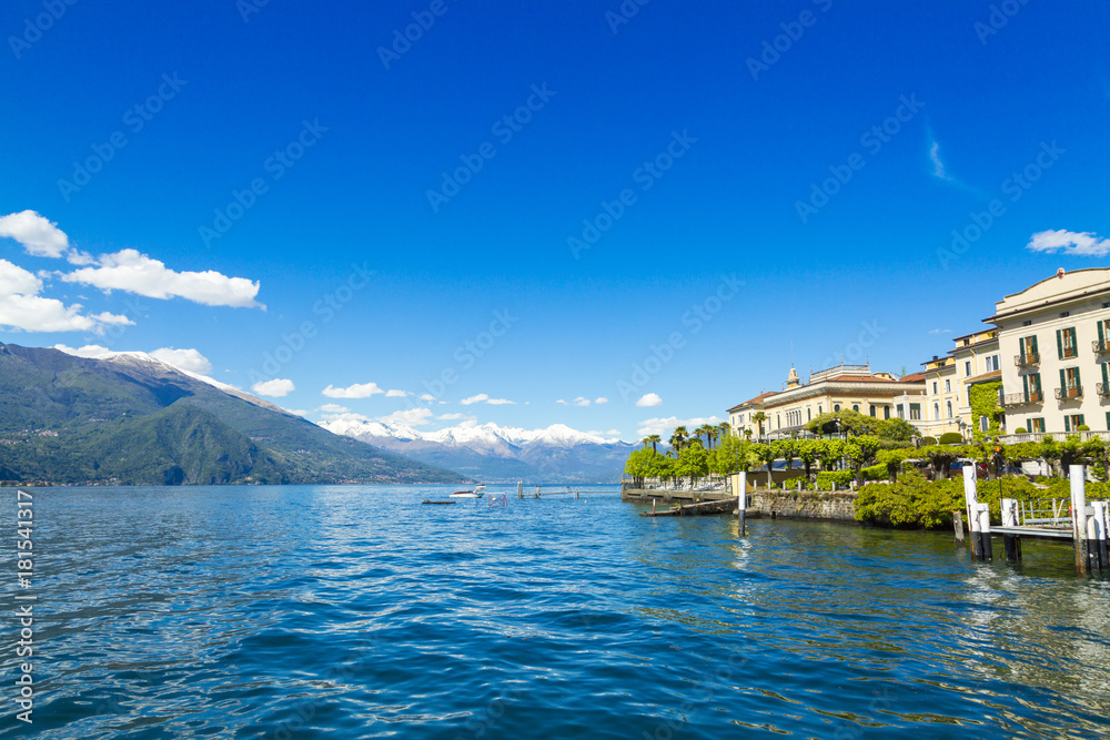 Obraz premium Shore of Lake Como in Bellagio city in Italy