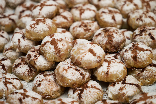 Profiteroles dessert cakes