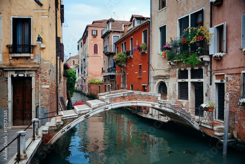 Venice bridge © rabbit75_fot