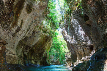 Fotobehang Canyon Martvili Canyon met bergrivier Georgië  © photoaliona