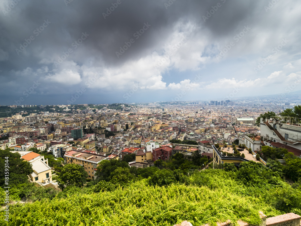 Italien, Kampanien, Neapel, Castel Sant'Elmo, Blick vom Belvedere San Martino auf die Altstadt von Neapel