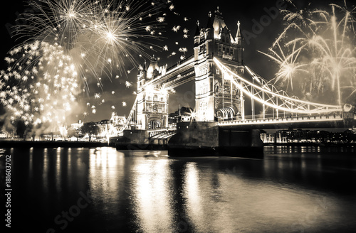 obchody-nowego-roku-w-londynie-w-wielkiej-brytanii