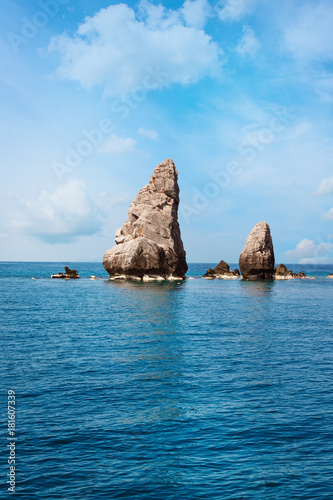 Big rock island, Moo Koh Chumphon, Chumohon province, Thailand., Ngam Yai Island photo