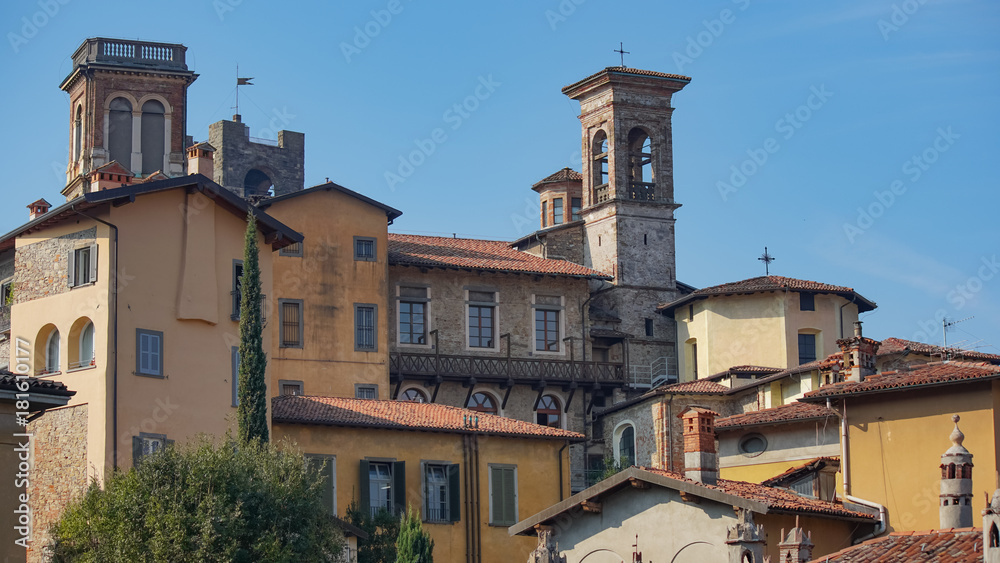 Panorama of old Bergamo, Italy. Bergamo, also called La Citt dei Mille, The City of the Thousand , is a city in Lombardy, northern Italy, about 40 km northeast of Milan.