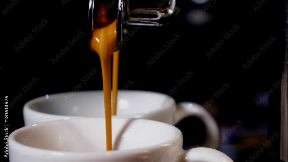 Cinemagraph coffee : espresso shot from coffee machine