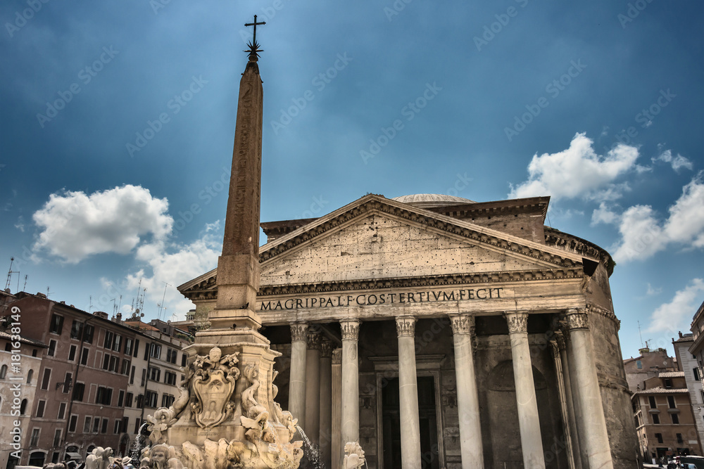 Pantheon auf der Piazza della Rotonda