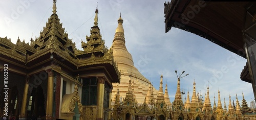 Pagode Shwedagon, Rangun, Myanmar photo