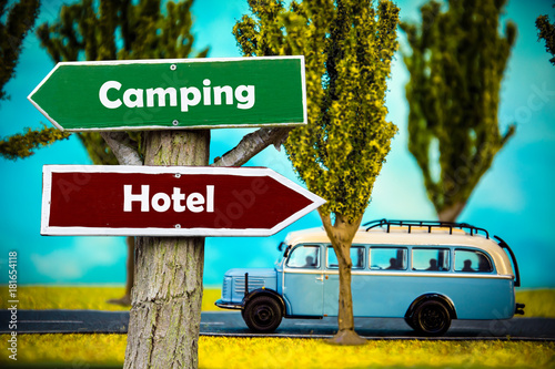 Schild 308 - Camping