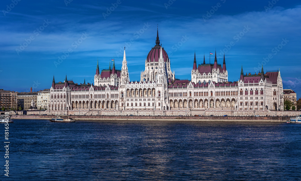 Fototapeta premium Hunguarian Parliament - Budapest - Hungary