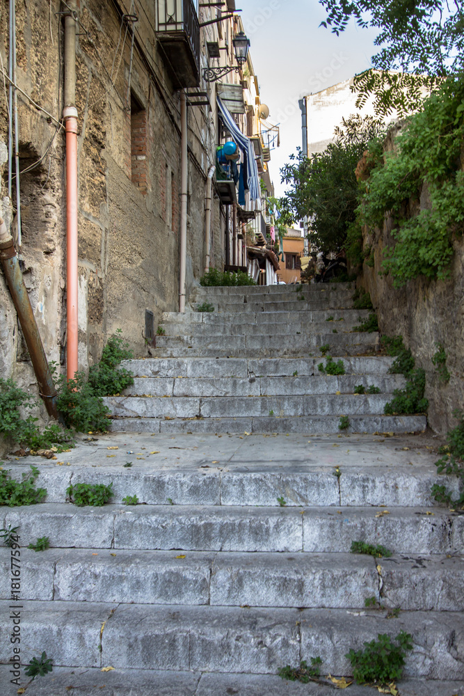 Obraz premium Narrow street in Palermo, Italy