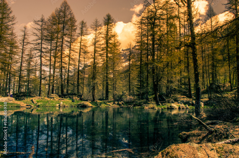 Obraz premium mountain landcaspe on sunset