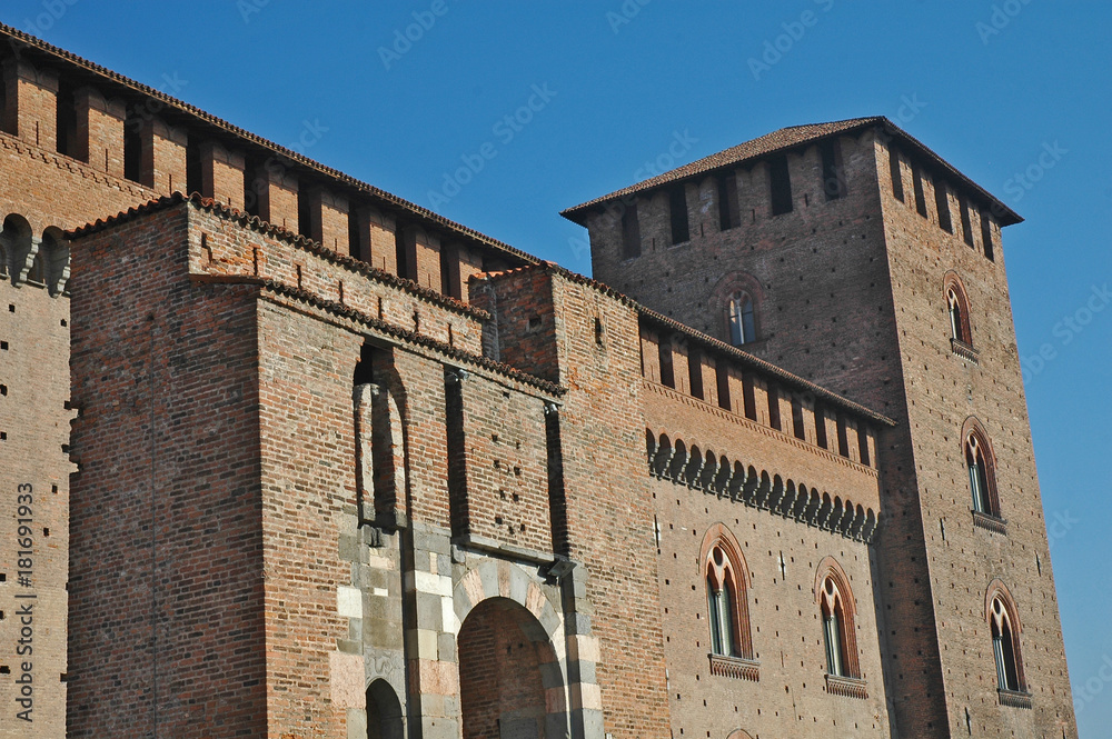 Pavia, il Castello Visconteo e Museo civico