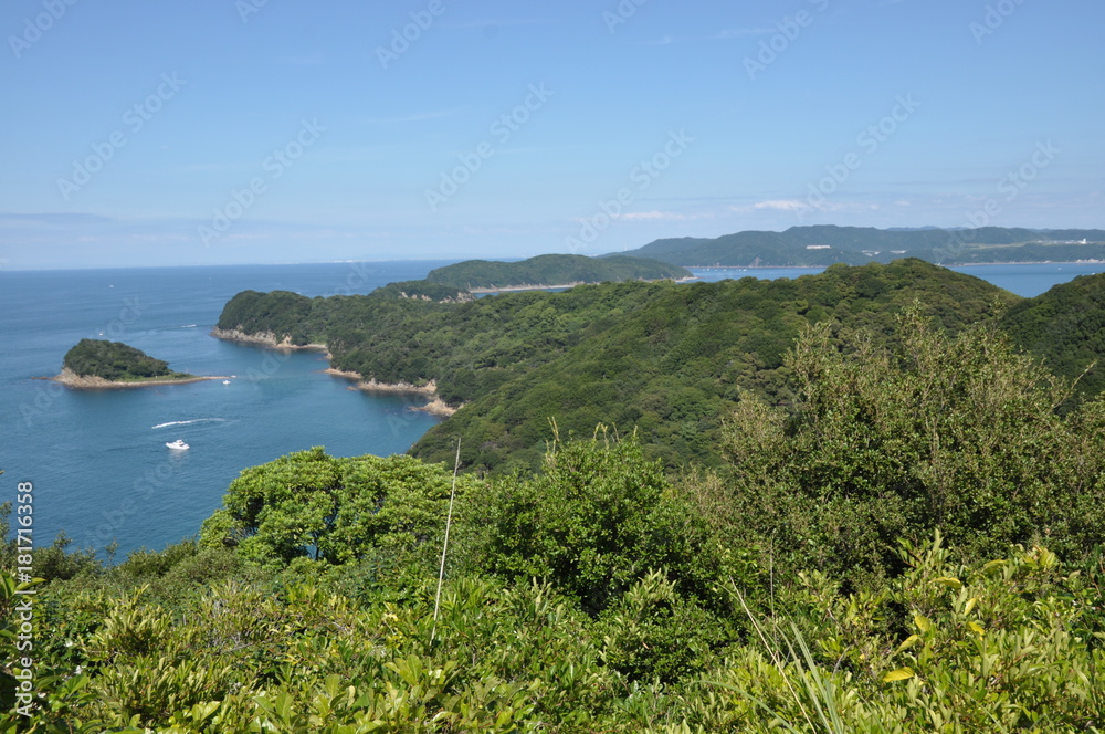Fototapeta premium 友ヶ島の眺め 灯台 海 和歌山 日本