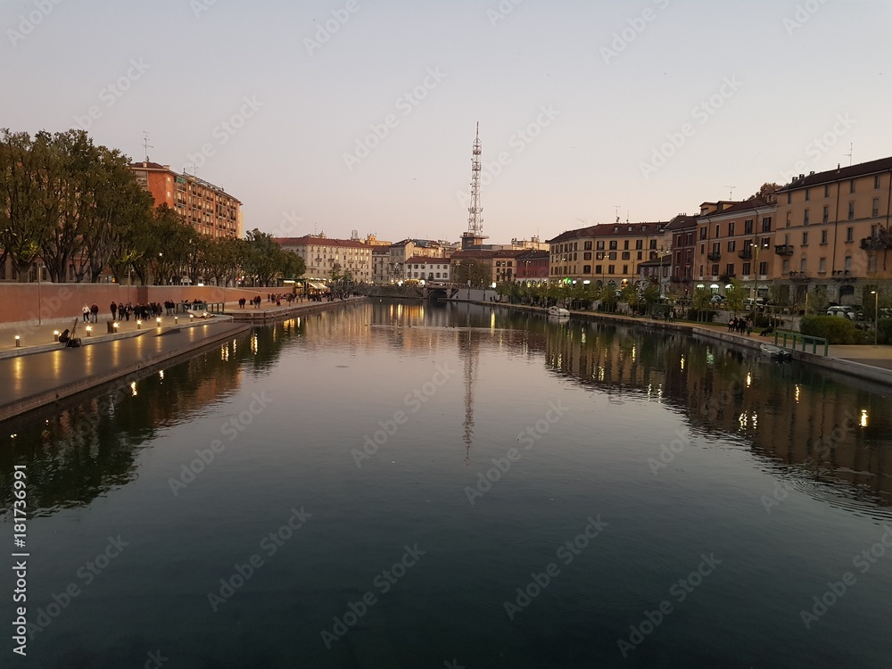 Fototapeta premium Waterway in Milan