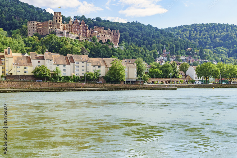 Heidelberger Schloß und Neckar